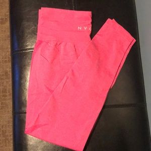 Hot Pink NVGTN Contour Seamless Leggings